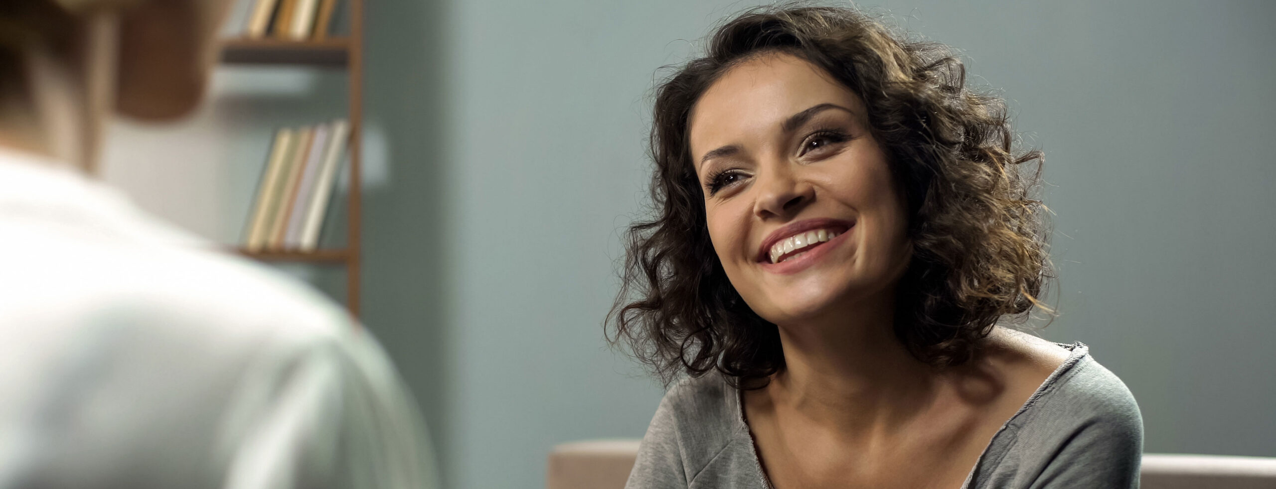 Woman discusses age & female fertility with doctor | Arizona Reproductive Medicine Specialists